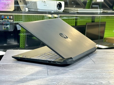 HP Pavilion 15-ec0006h 3